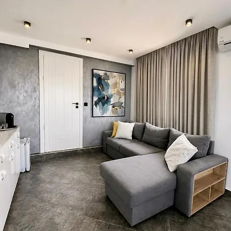 Отель Agata Boutique -adult Only